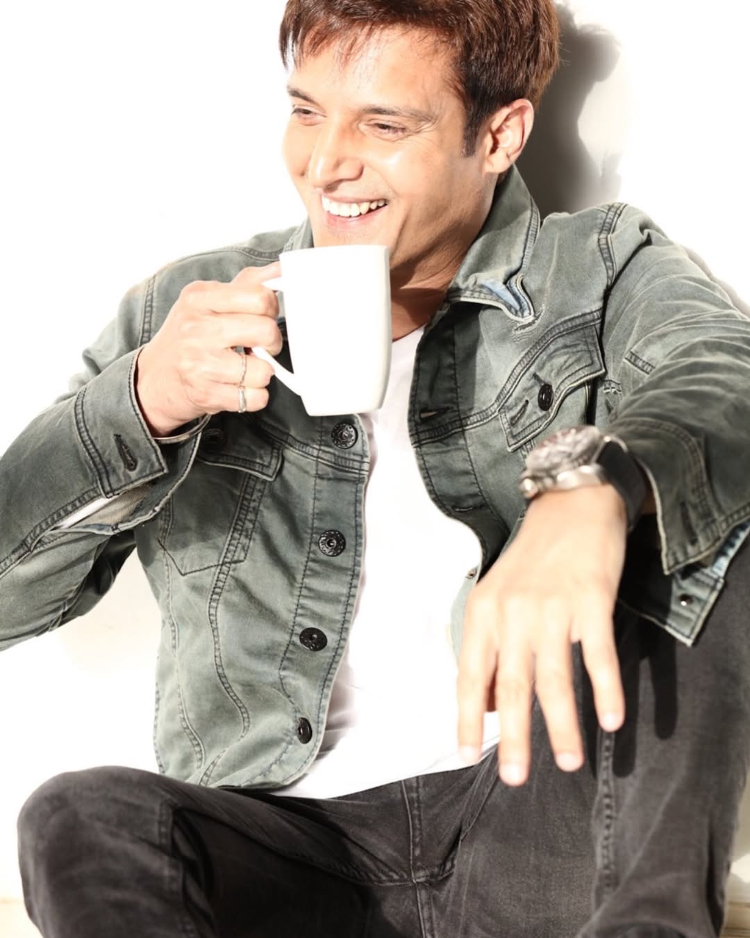 The Man Behind the Subtle Magic