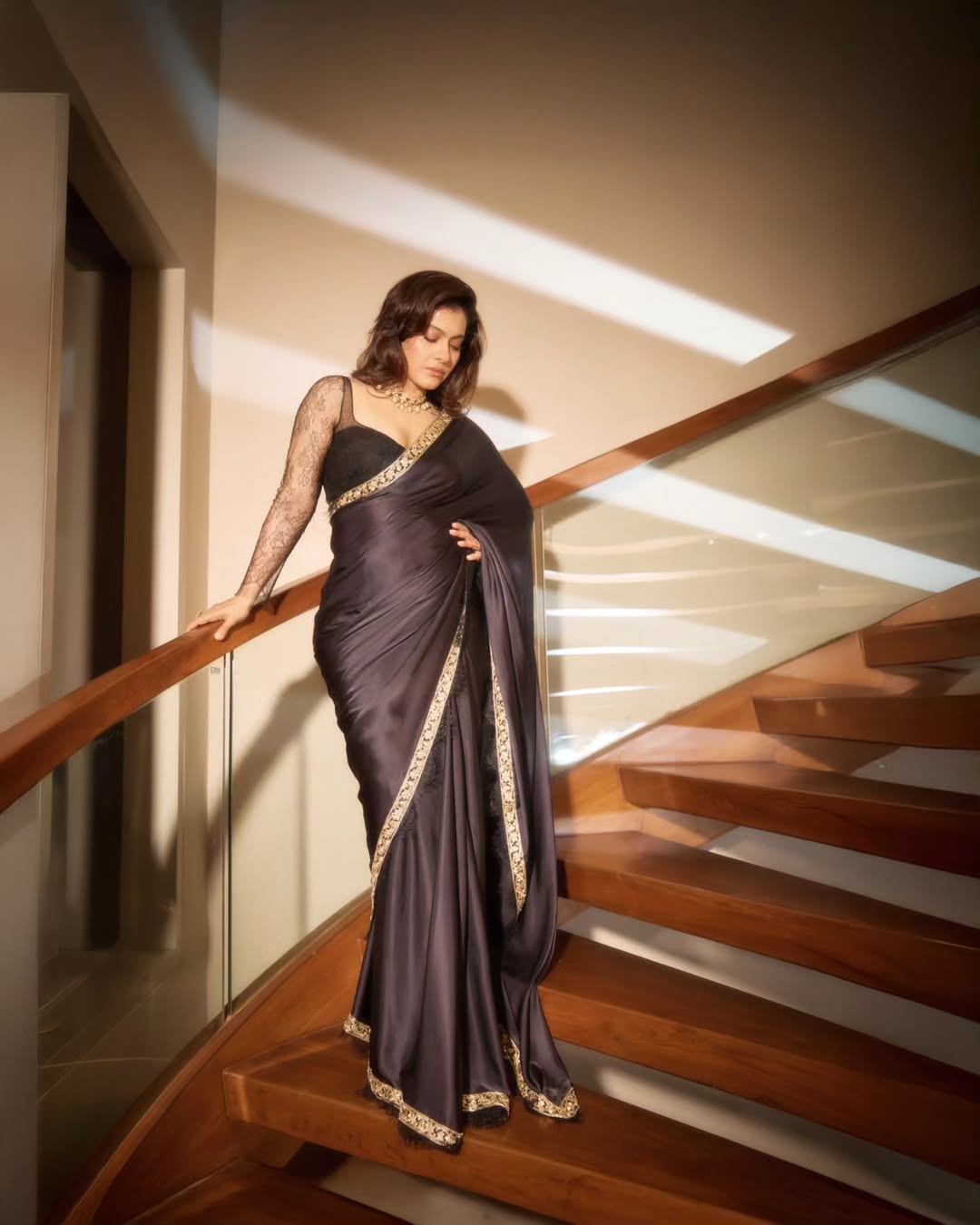 Kajol turning heads in effortless, graceful saree style