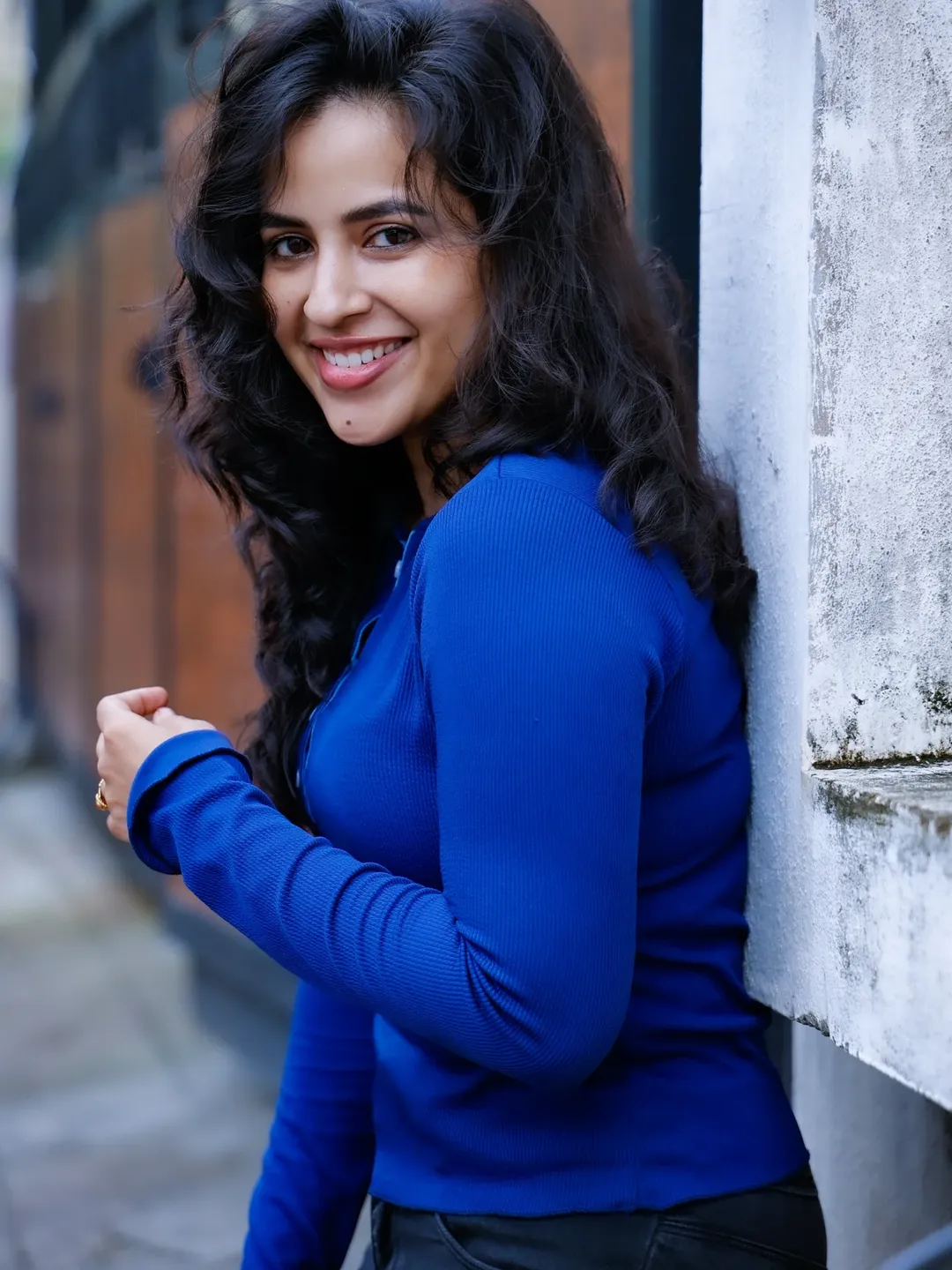 Komalee Prasad bold blue outfit with charming smile