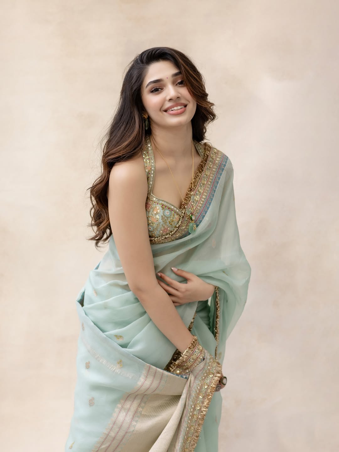 Krithi Shetty glowing with timeless traditional elegance