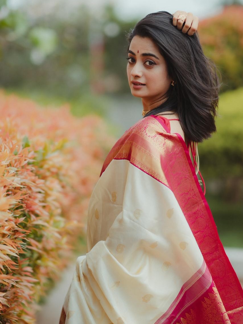 Namitha Pramod radiating grace with effortless traditional style