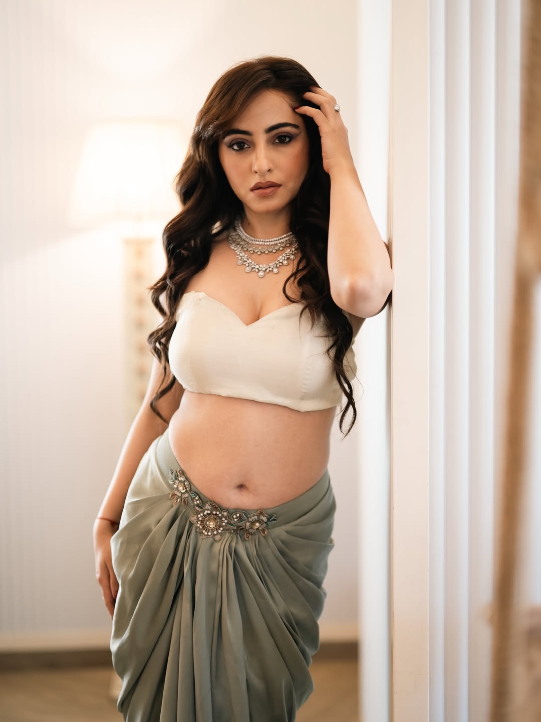 Glam That Highlights Natural Radiance