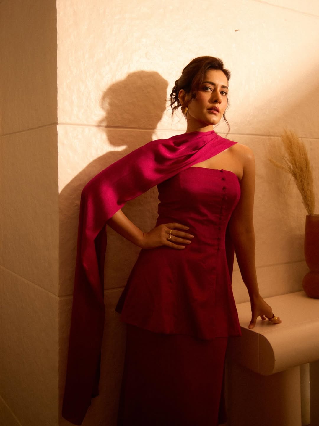 Raashii Khanna giving red carpet goals effortlessly