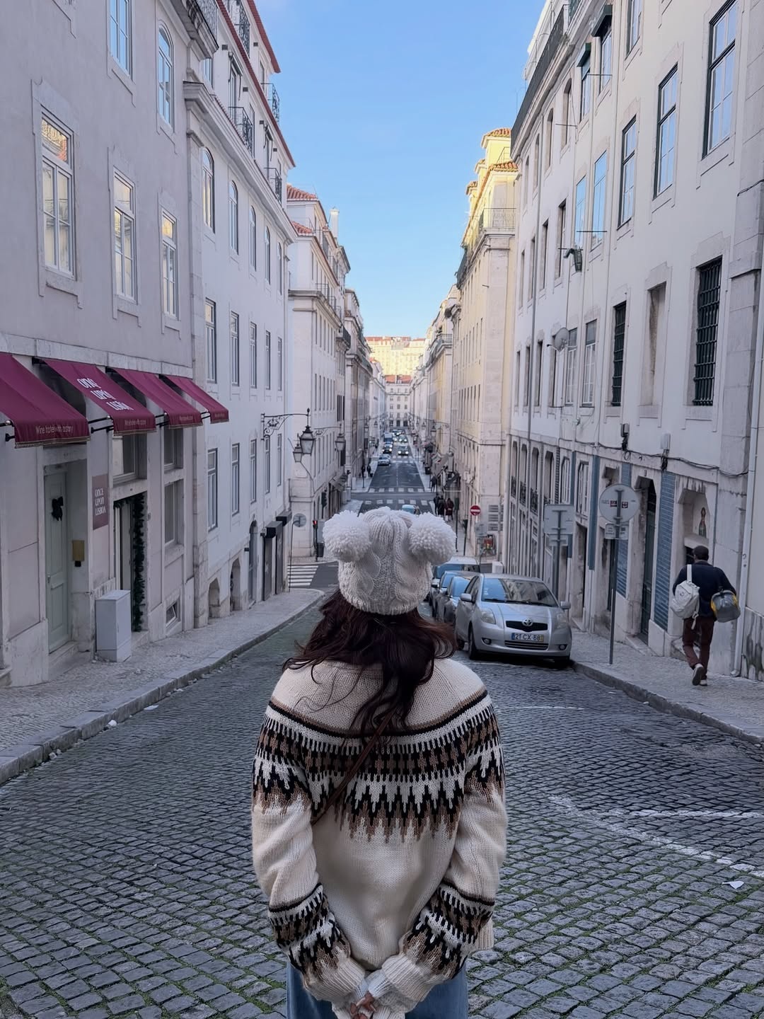 Samantha Weds Director Raj Nidimoru; Newlyweds Fly to Portugal for Honeymoon, Photos goes viral