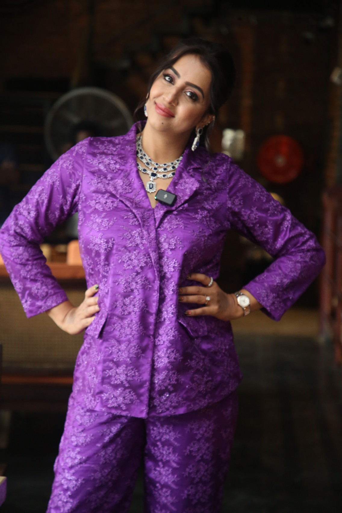 Sanjjanaa Galrani dazzling in violet ensemble and jewelry