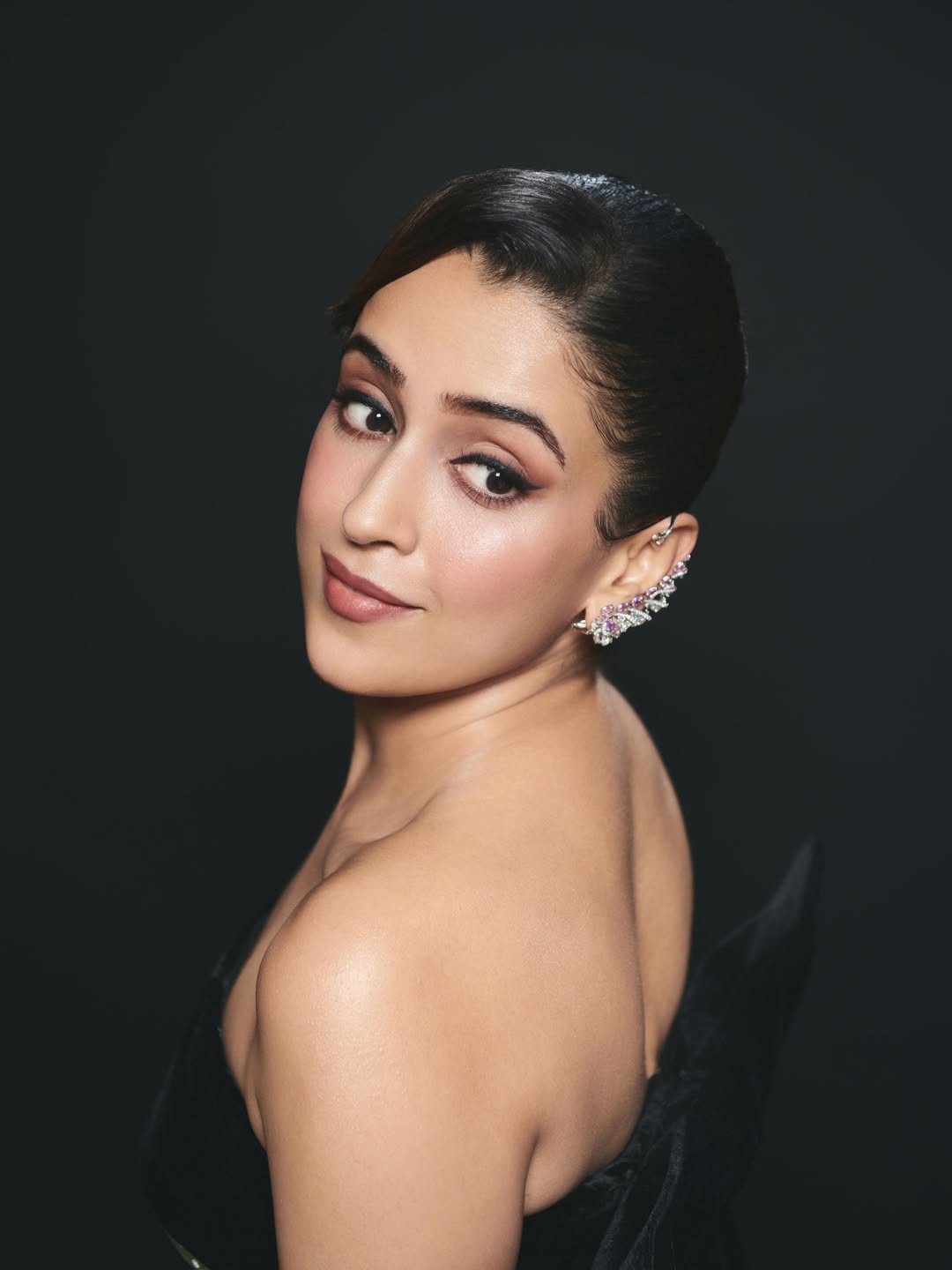 Sanya Malhotra showcasing sleek style with wow-worthy sophistication