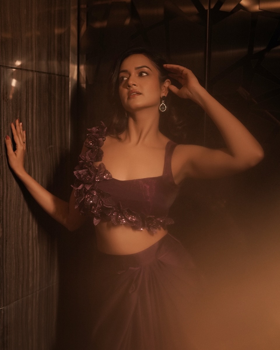 Shanvi Srivastava serves elegant fierce style