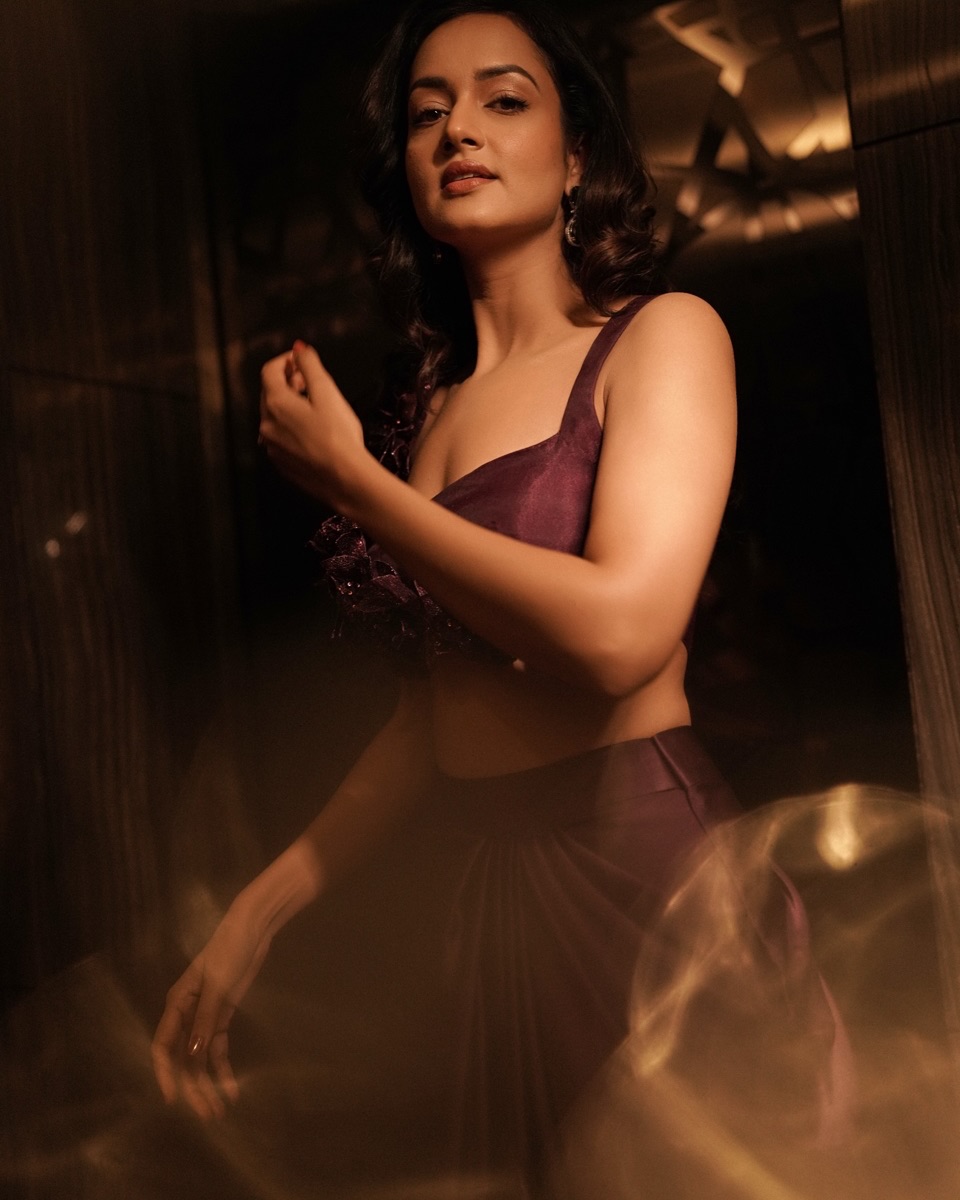 Shanvi Srivastava steals spotlight in killer dress