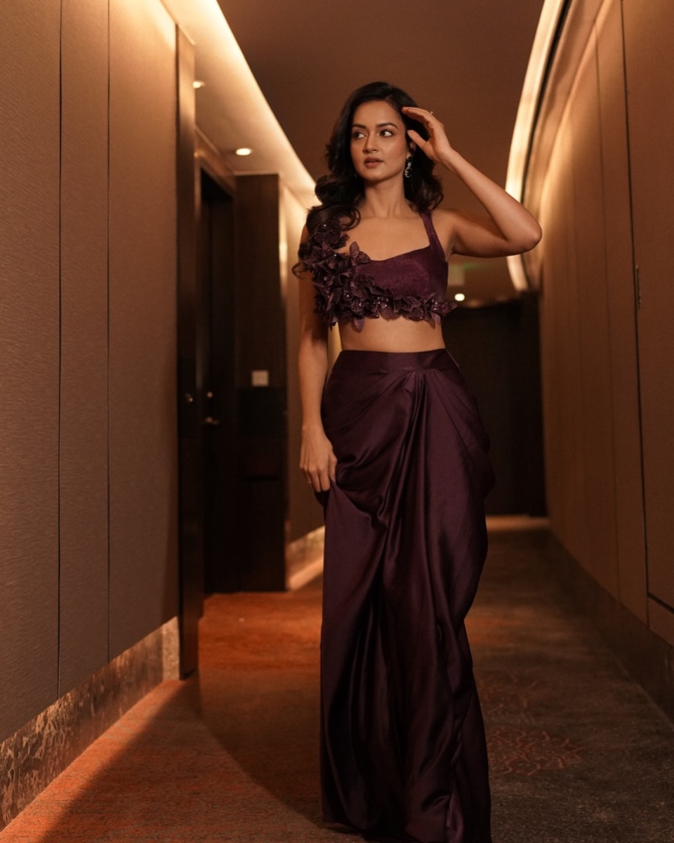 Shanvi Srivastava dazzles in daring elegant ensemble