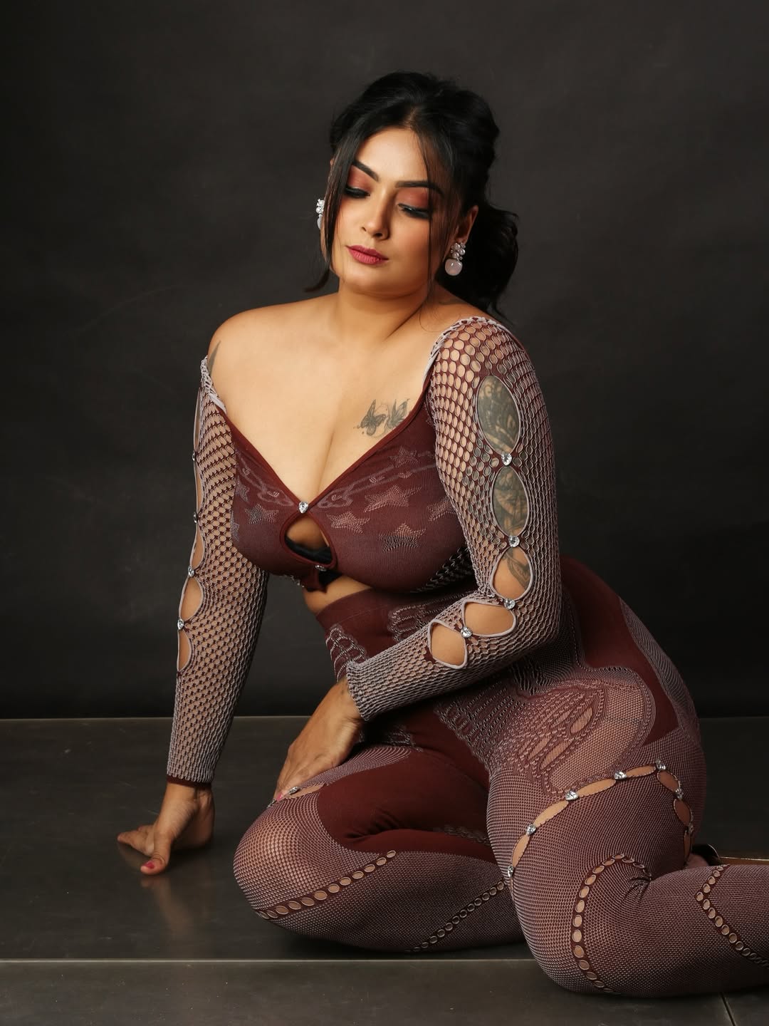 Hair and Accessories That Elevate the Look