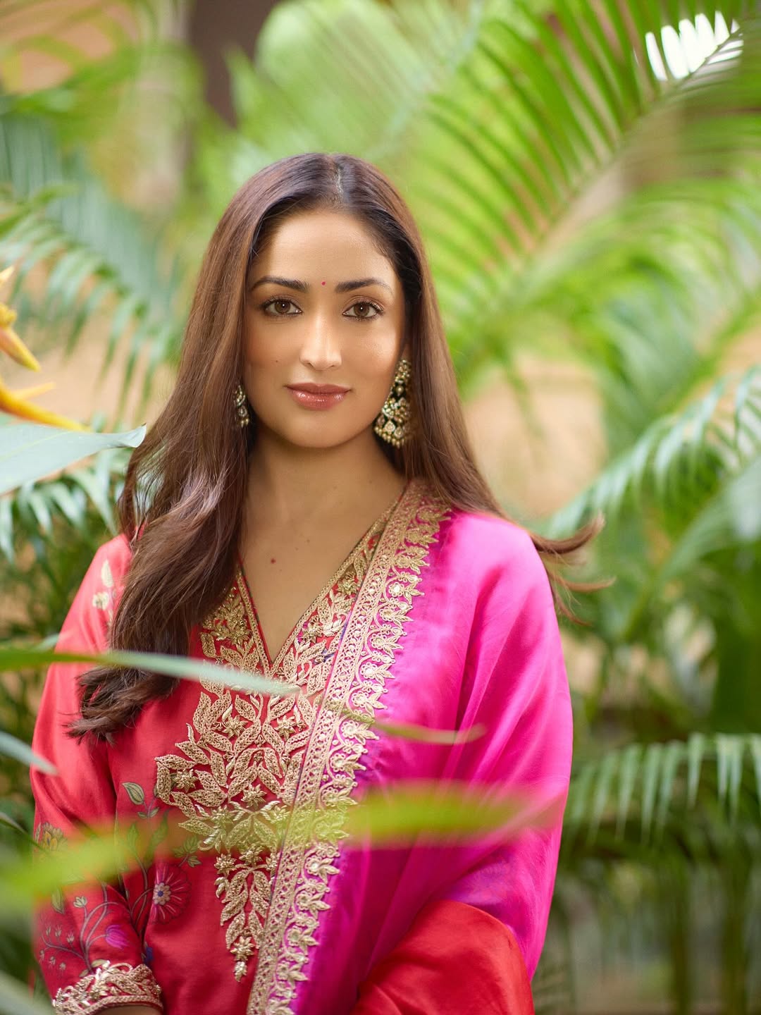 Yami Gautam regal in pink and gold elegance
