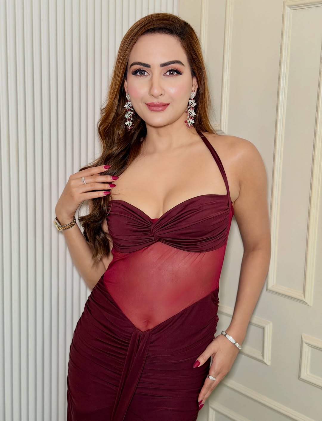 Zaara Yesmin turns heads in glamorous maroon dress