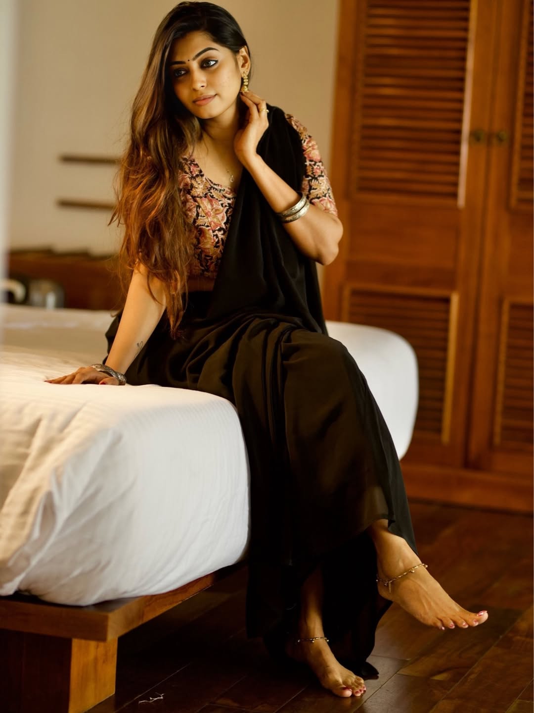 Kuhasini GnanaSeggaran exudes effortless elegance and attitude