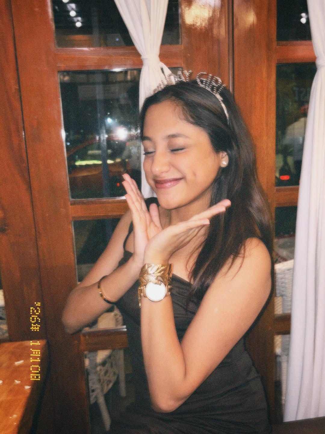 Actress Devayani Daughter Iniya Shares Her 20th Birthday Celebration Photos Attracts Youngsters
