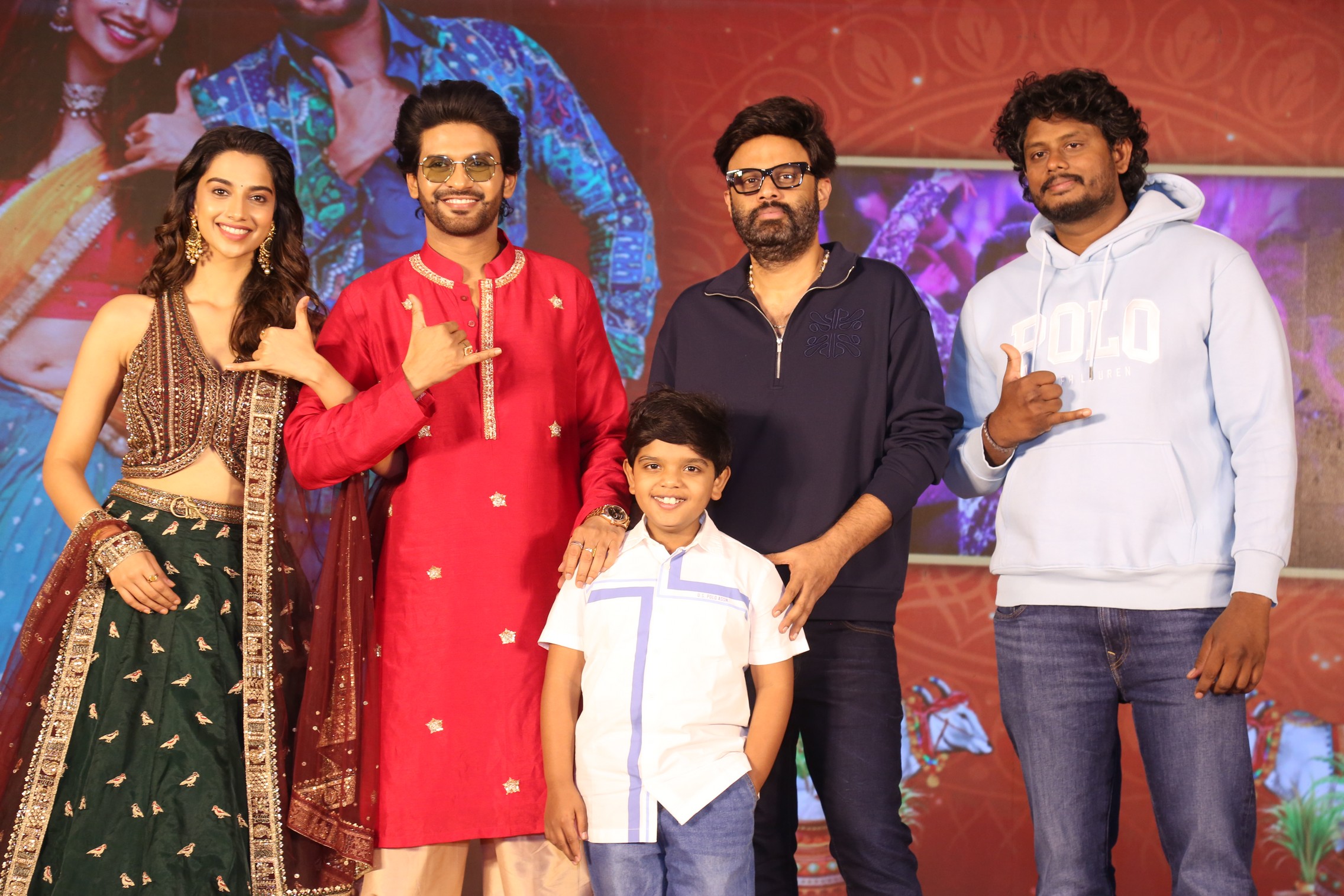 Anaganaga Oka Raju team group photo