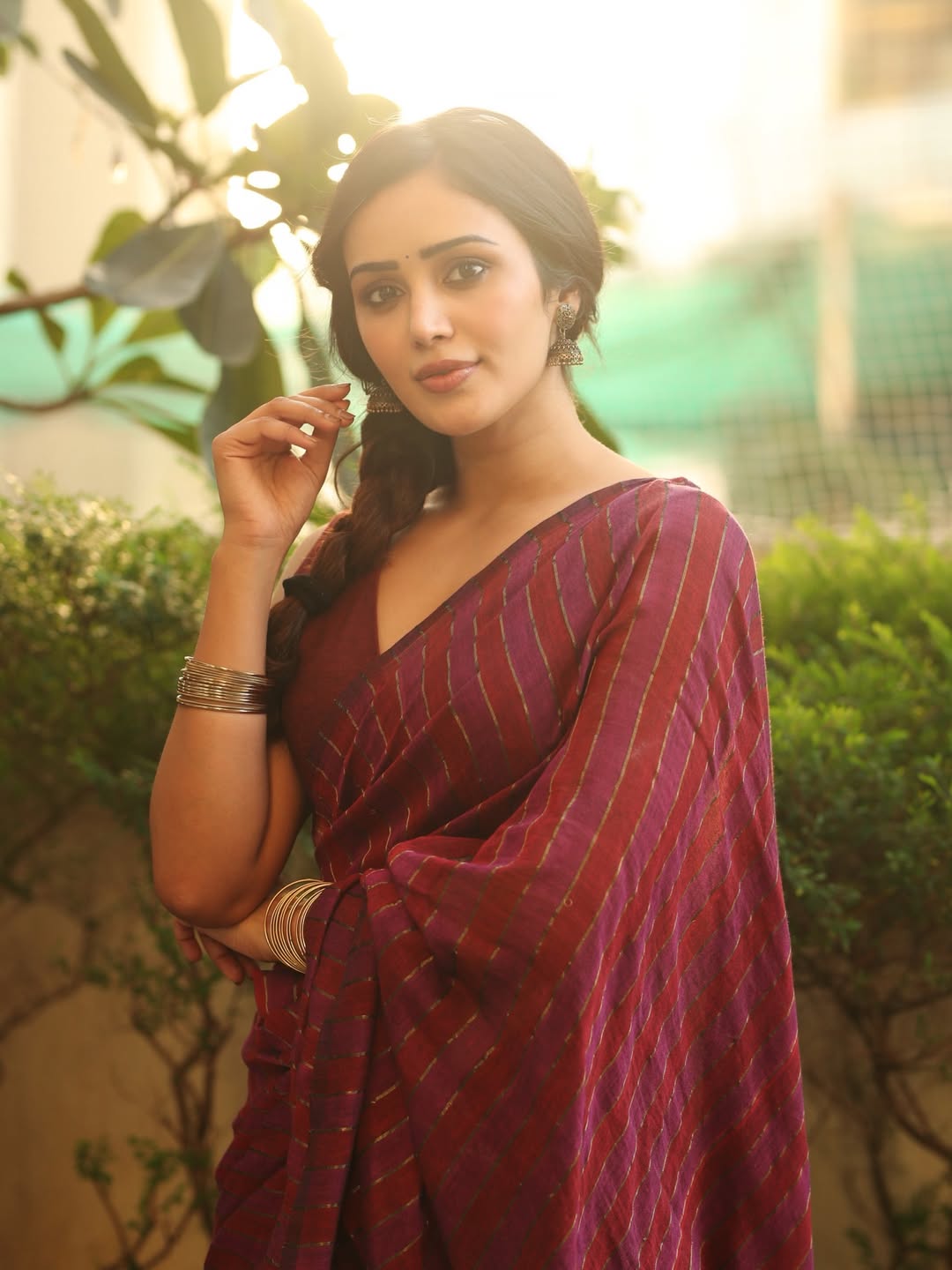 Anaira Gupta glows in chic traditional attire