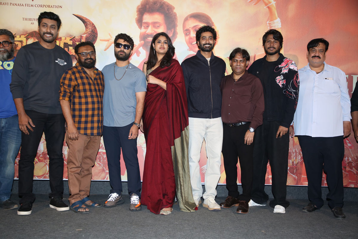 Manish Rishi Vishwak Sen Thiruveer group photo