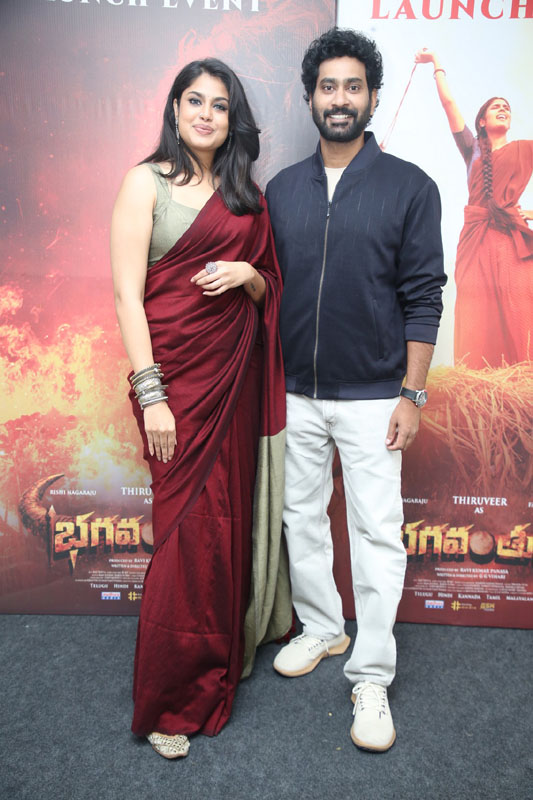 Faria Abdullah and Thiruveer media pose