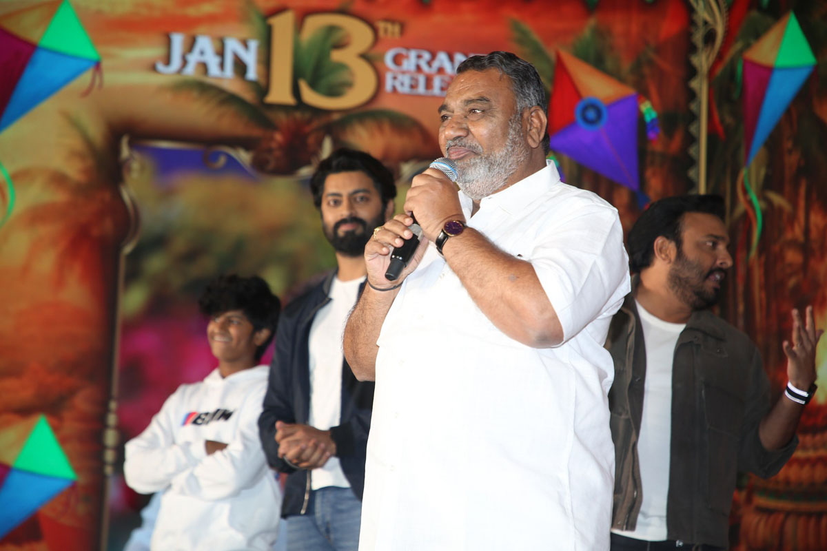 Actor Muralidhar Goud speaking at movie pre release event