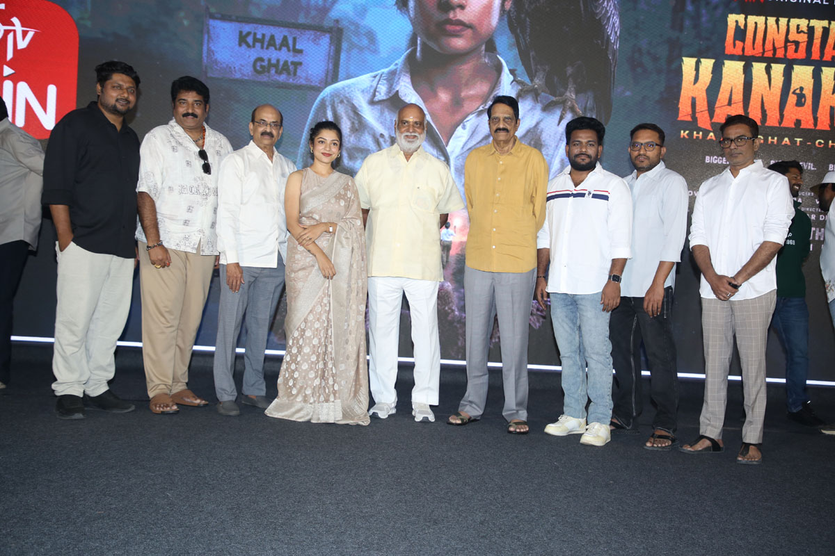 Happy faces during movie success meet