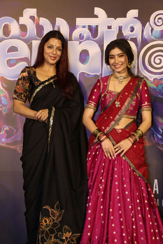Bhumika Chawla and Sara Arjun pose together