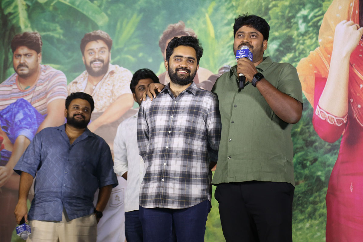 Comedian Sudharshan speaking at film event