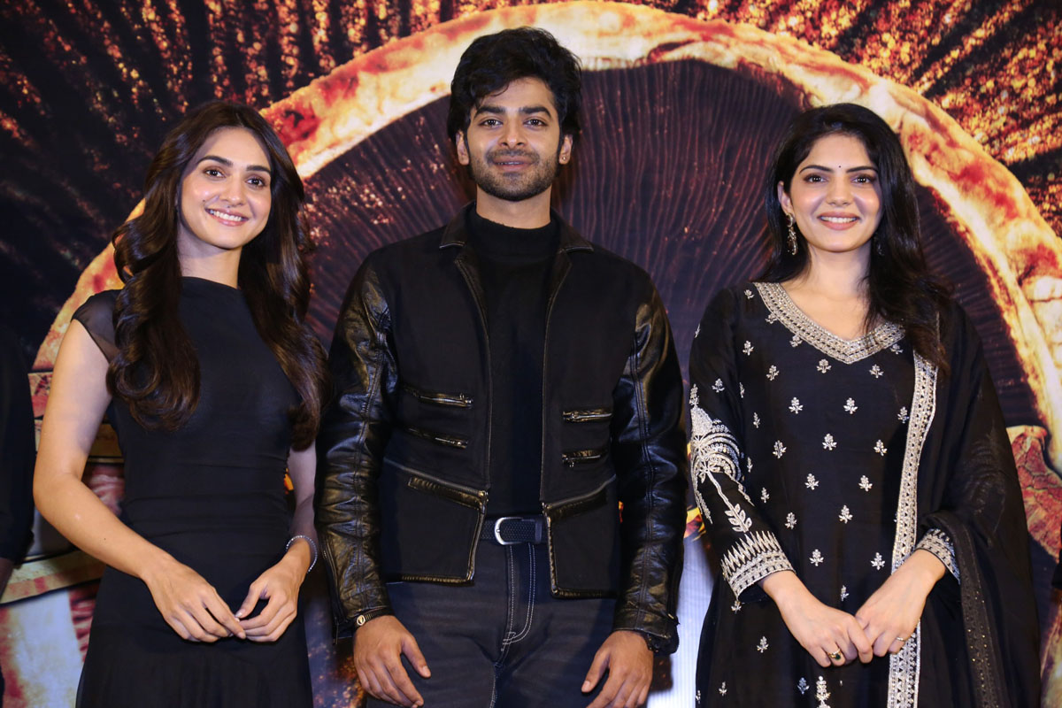 Dheekshith Shetty with Misha Narang and Kriitika Siingh