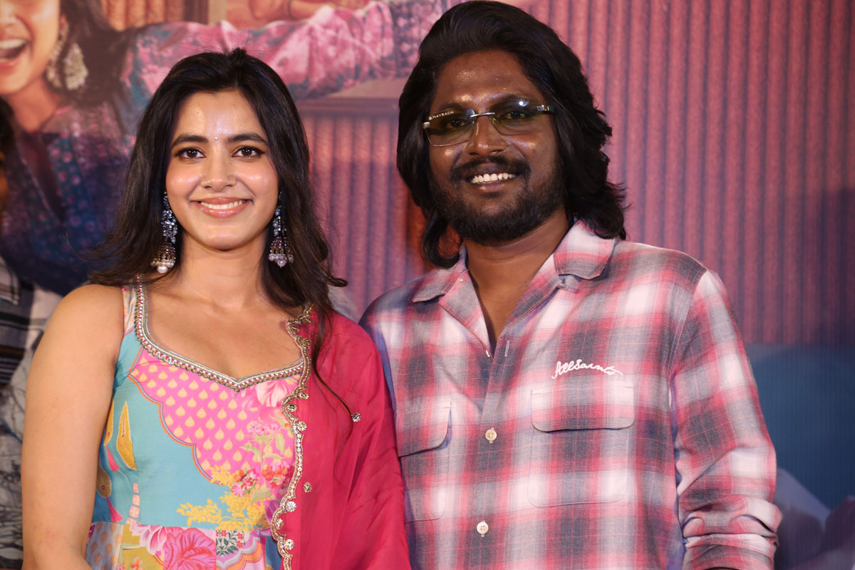 Shivani Nagaram and Suhas posing together