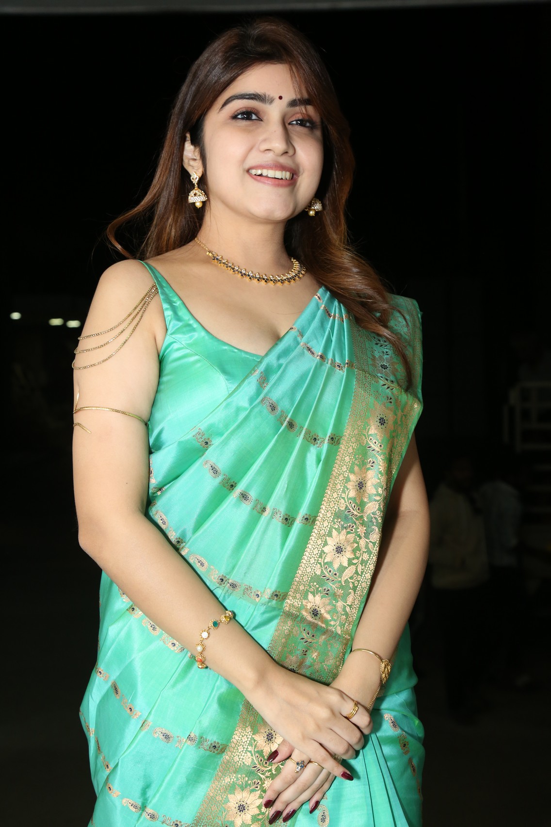 Manasa Radhakrishnan captivates in mint green saree style