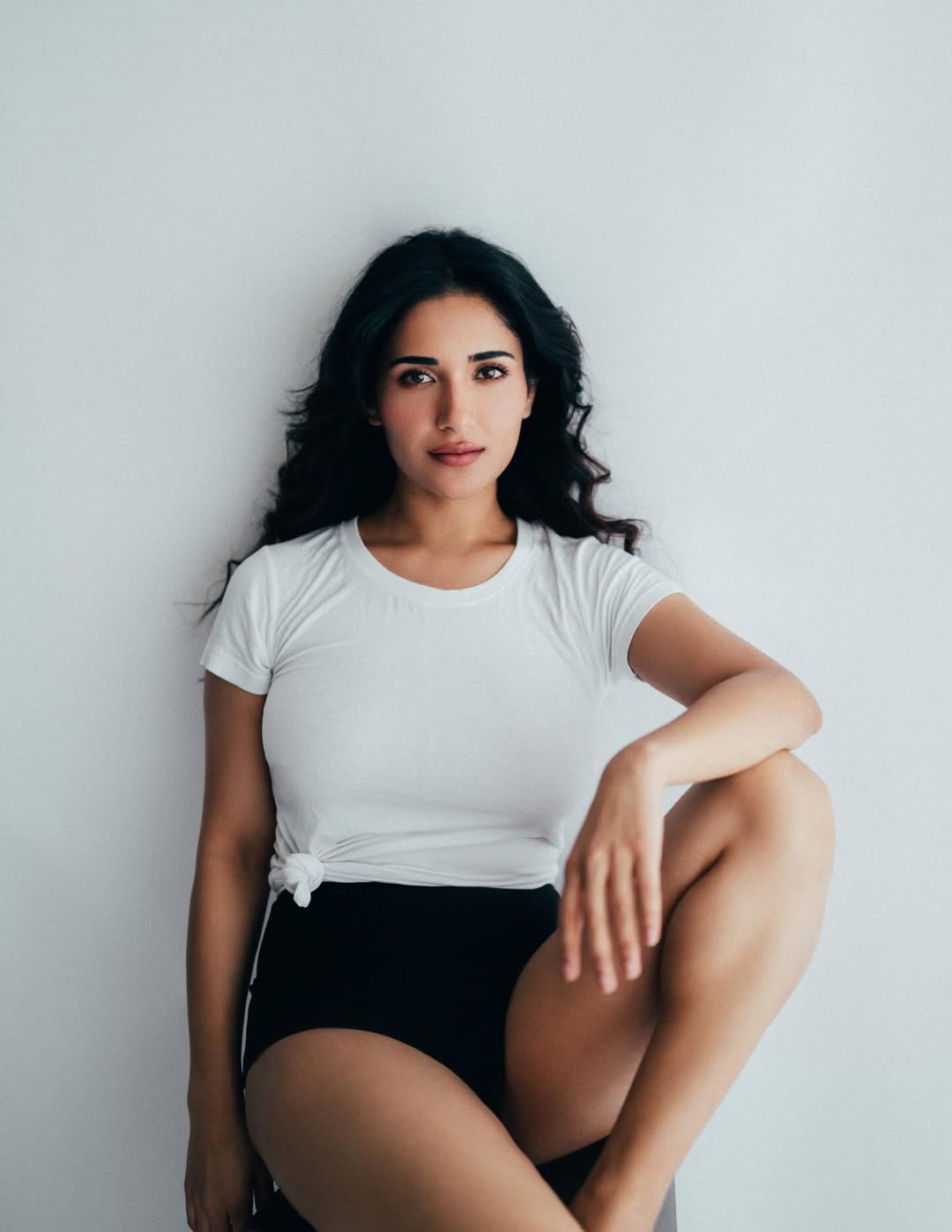 Mask Actress Ruhani Sharma pics