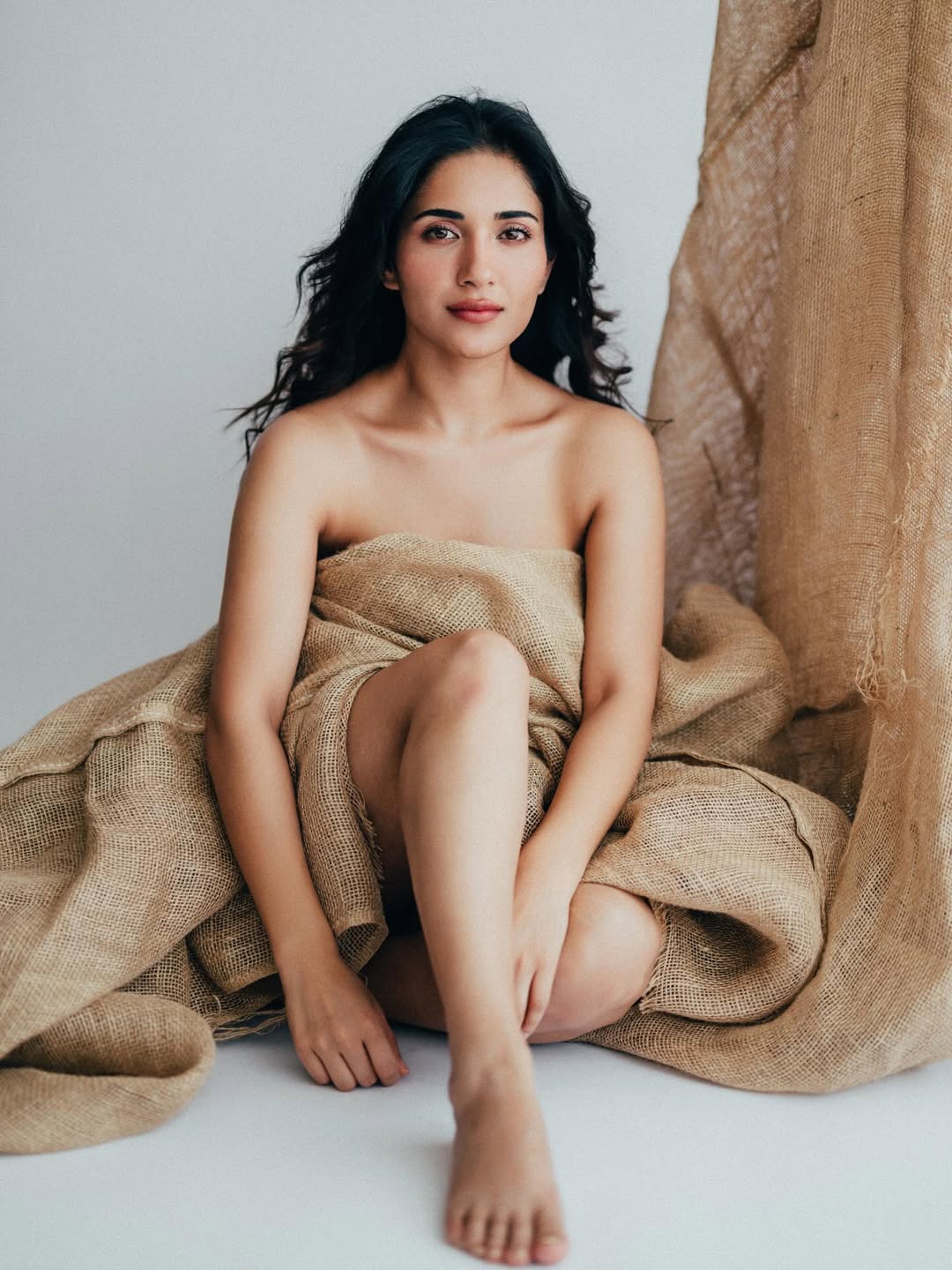 Mask Actress Ruhani Sharma pics