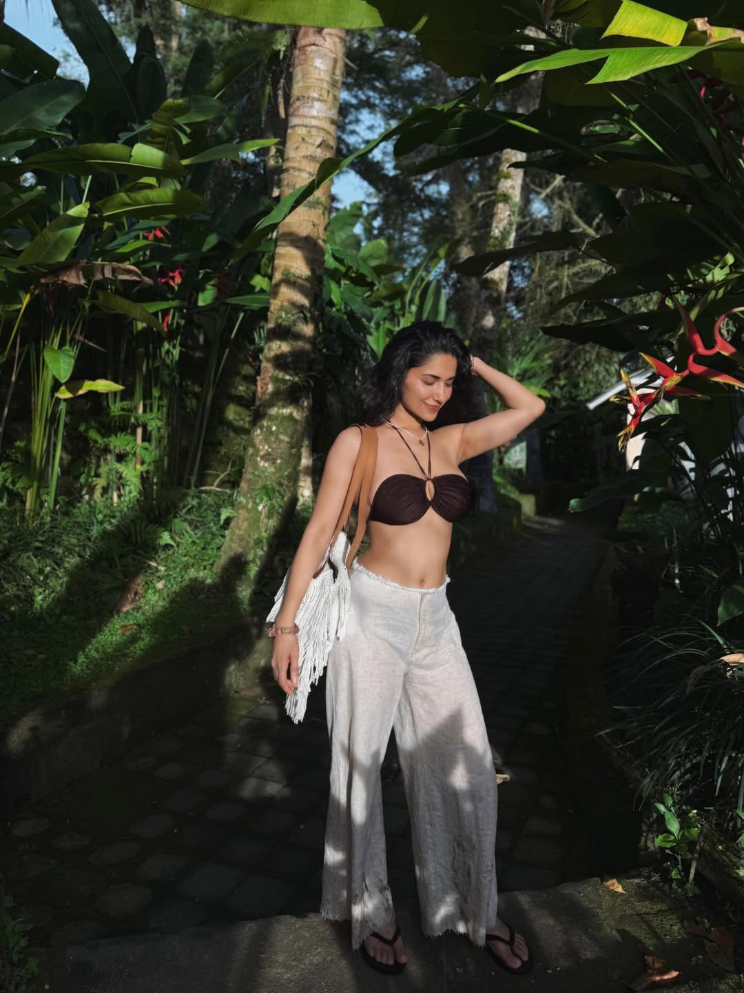 Mask Actress Ruhani Sharma pics