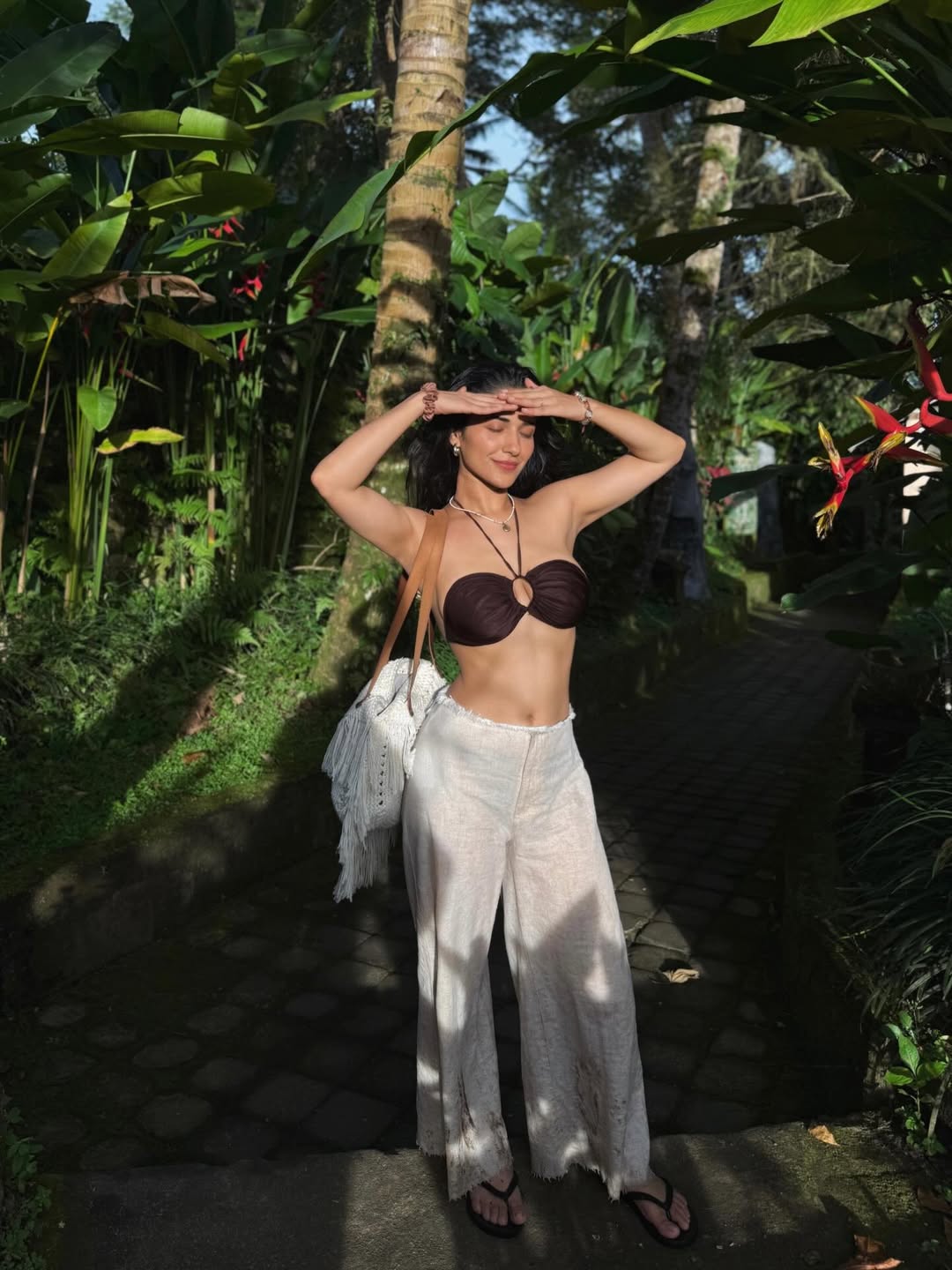 Mask Actress Ruhani Sharma pics