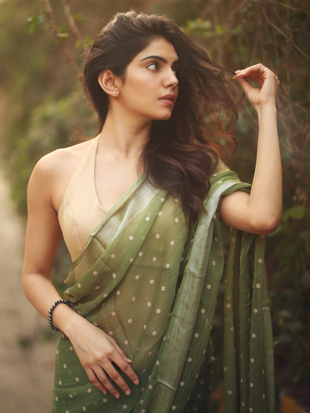 Misha Narang embracing sophistication in nature inspired saree