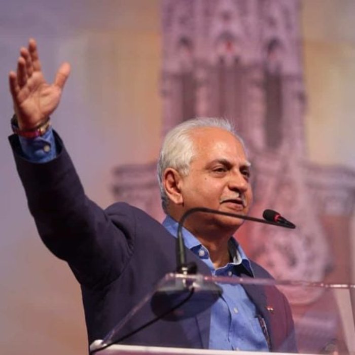 Early Success and the Rise of a Director