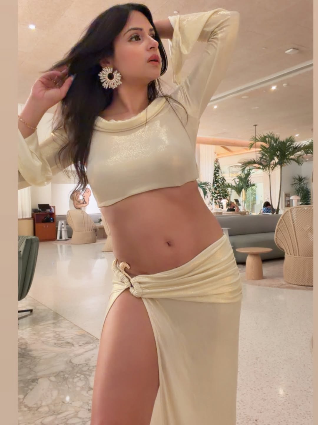 Fabric That Enhances Form and Flow