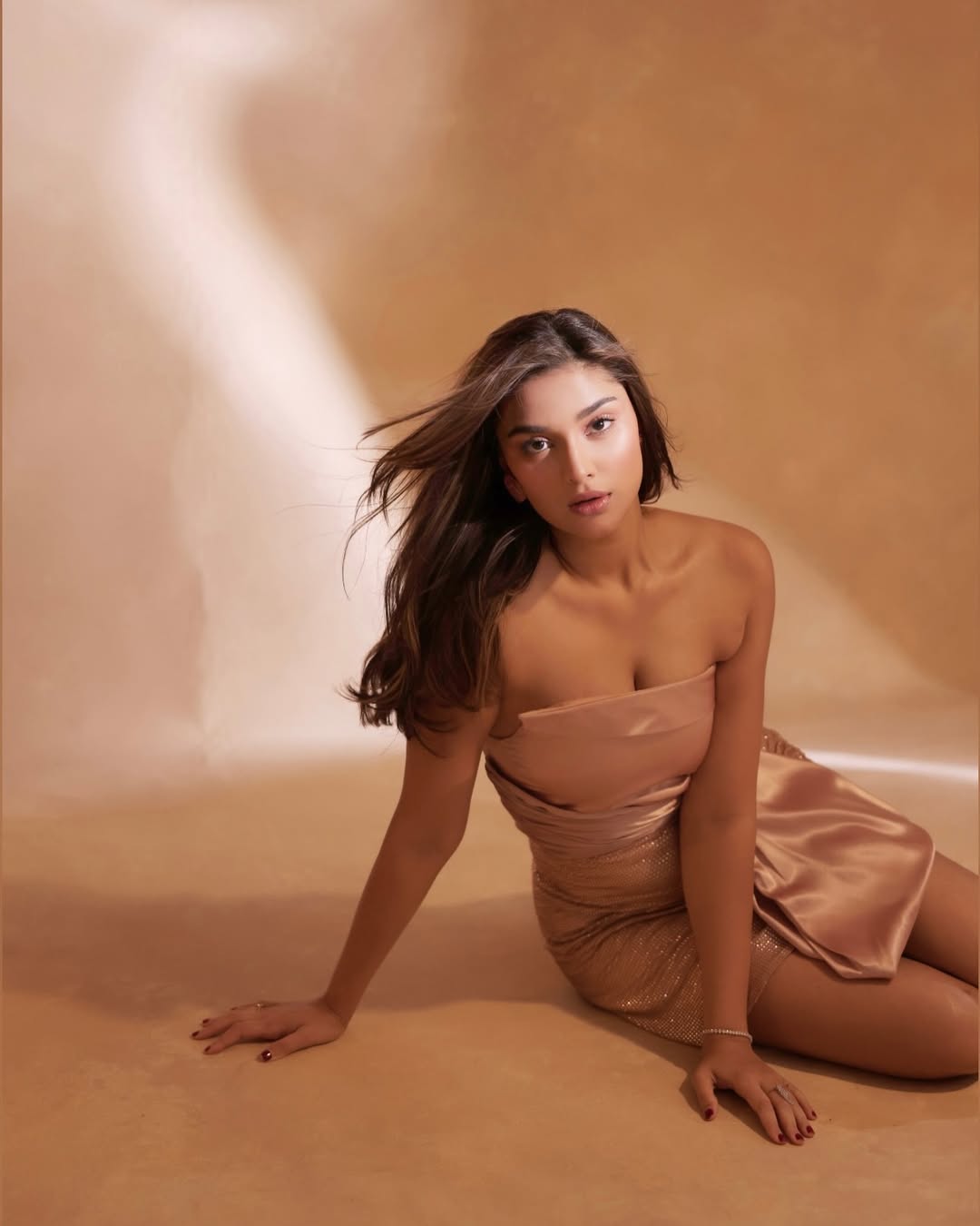 Saiee Manjrekar flaunting sleek chic look with sparkle