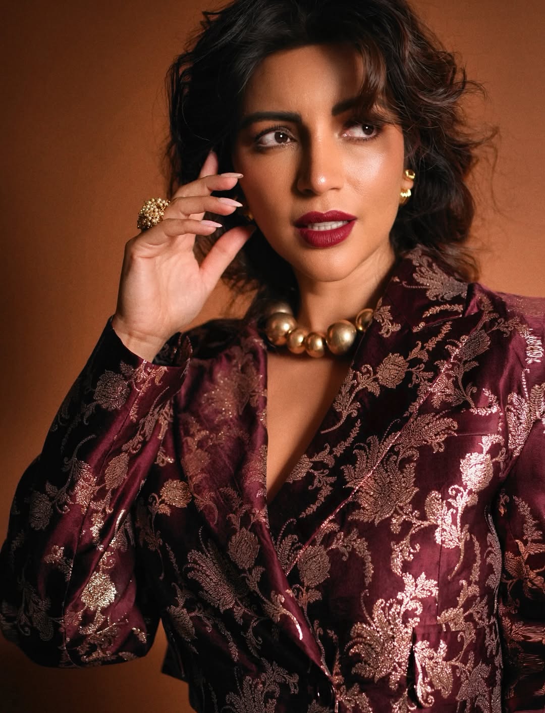 Shama Sikander makes blazer style look runway-ready