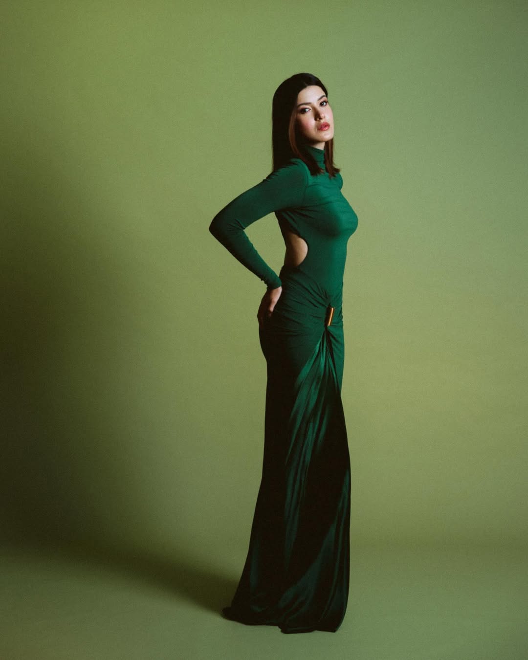 The Dress: Where Structure Meets Soft Drama