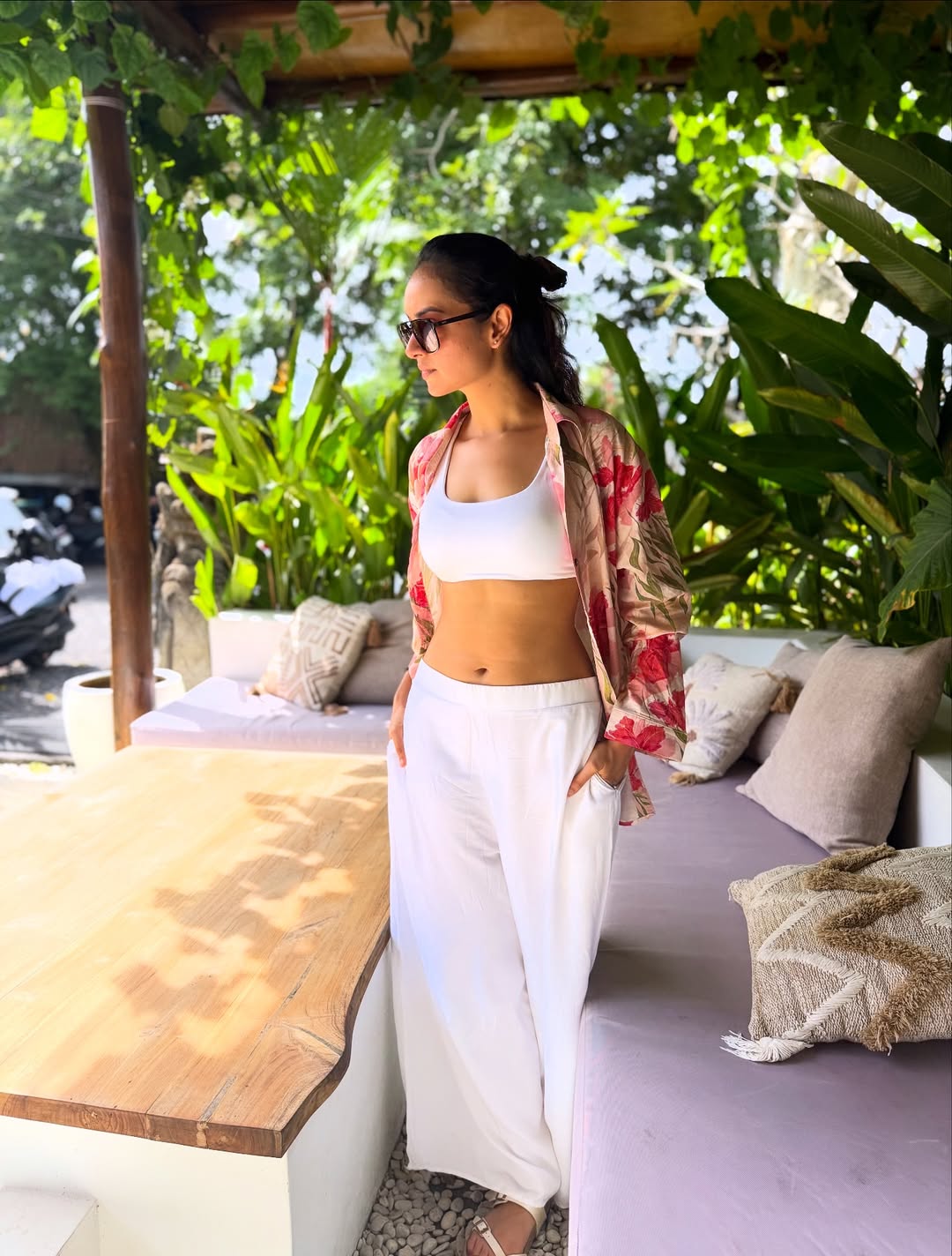 Shanvi Srivastava chic tropical casual style