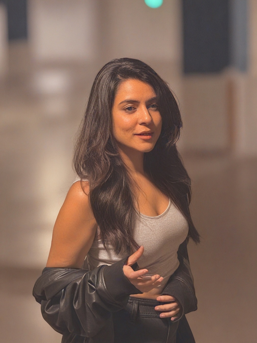 Simple Kaul edgy elegant dress stealing spotlight