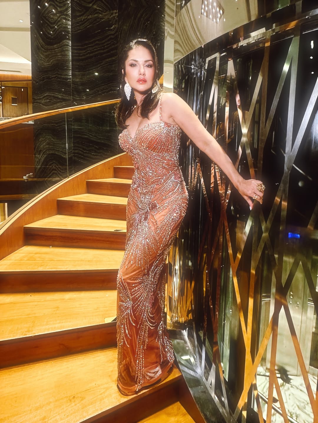 A Look That Leaves a Lasting Impression