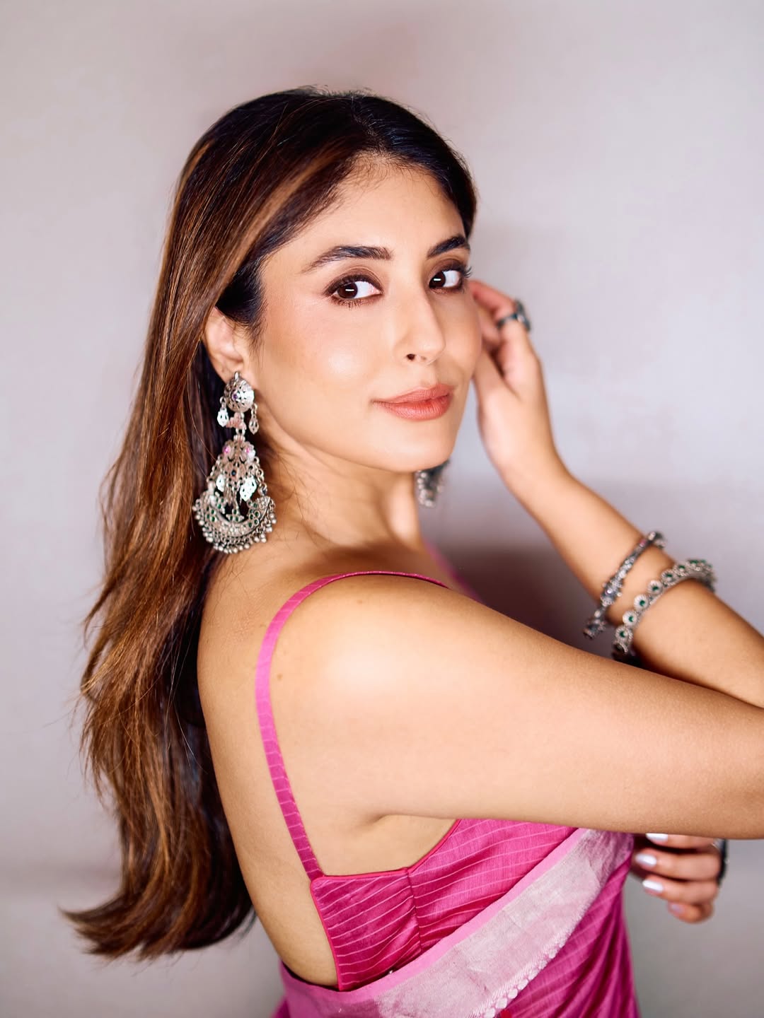 Kritika Kamra stunning saree statement earrings