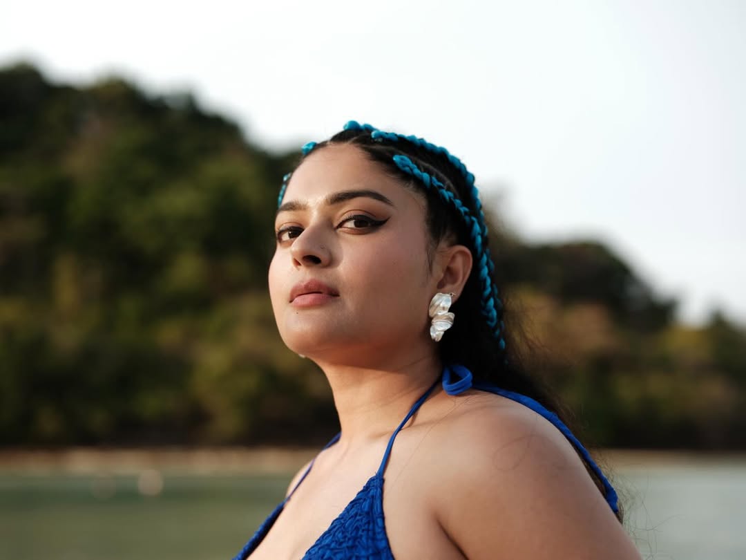 Vaibhavi Shandilya confident gaze in blue