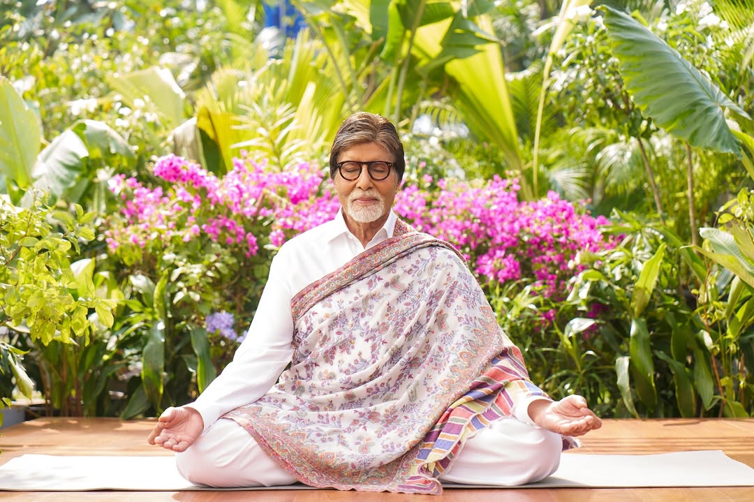 Amitabh Bachchan’s Public Endorsement Adds Fuel