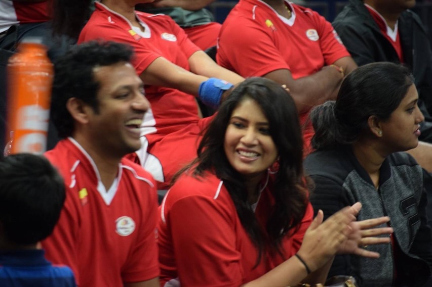 Actress Sangavi Kavya Ramesh Celebrate Her 10th Wedding Anniversary Photos Attracts Fans