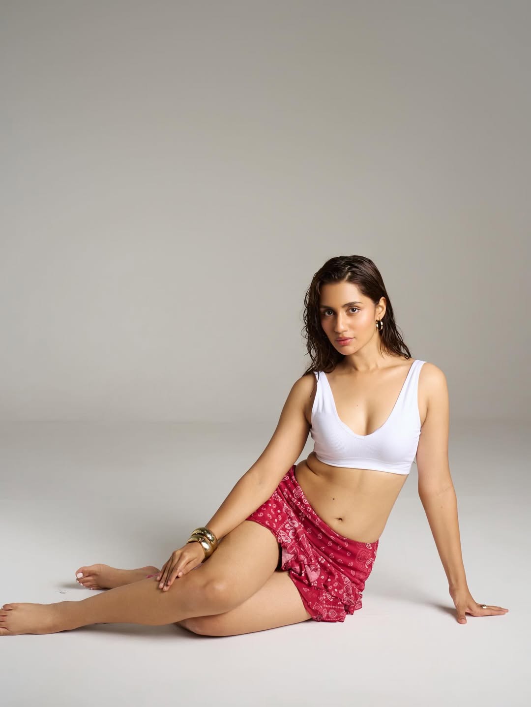 Anushka Luhar confident chic pose