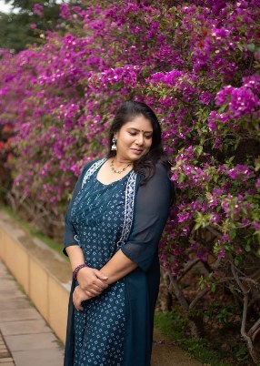 At 48, Actress Sangavi Stuns Fans with Her Latest Pictures