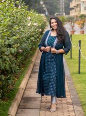 At 48, Actress Sangavi Stuns Fans with Her Latest Pictures