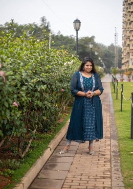 At 48, Actress Sangavi Stuns Fans with Her Latest Pictures